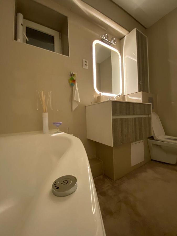 Apartmán Eden Luxury Brăila Exteriér fotografie